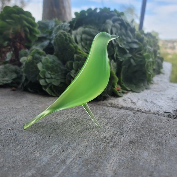 Mini Mid Century Modern Depression Style Eames Retro Bird Figurine Green - Picture 5 of 6
